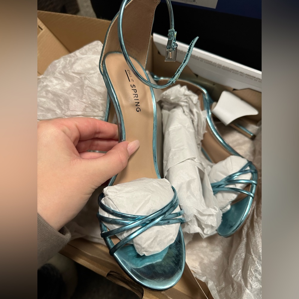 Call it Spring heels - Picture 4 of 4